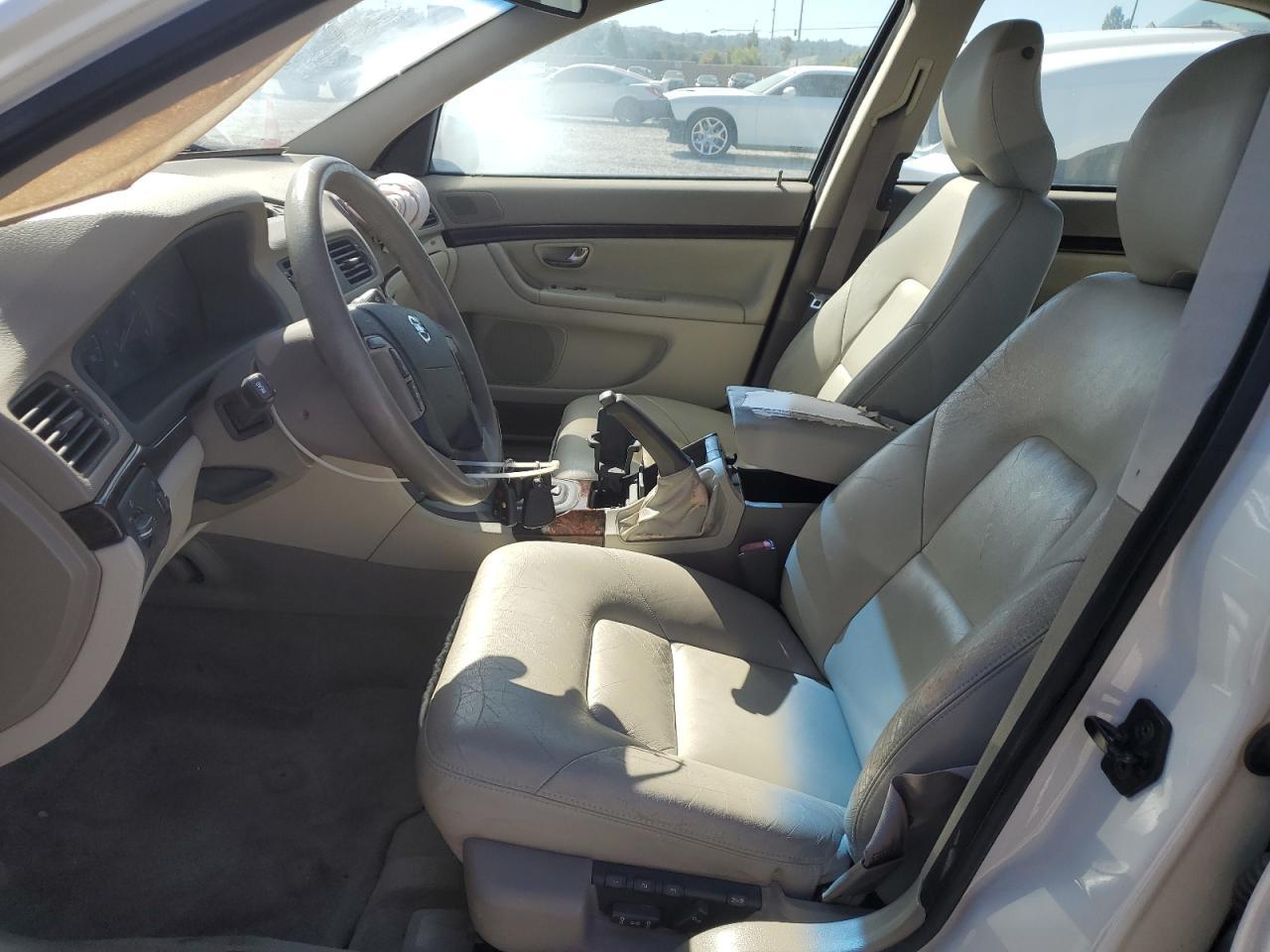 2002 VOLVO S80