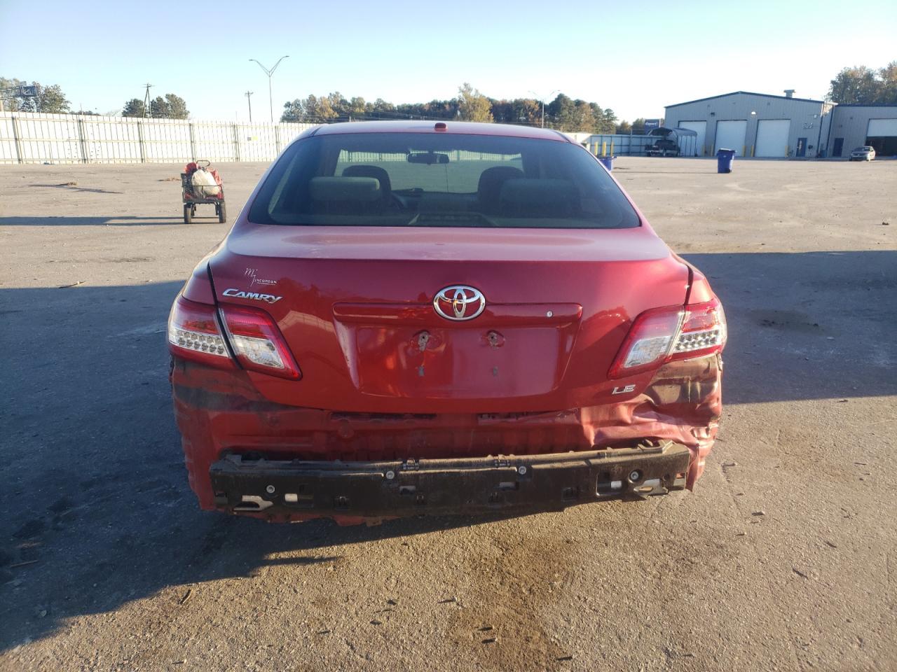 2011 TOYOTA CAMRY