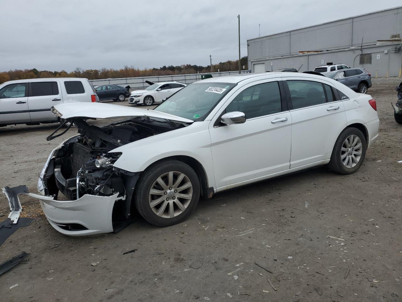 2013 CHRYSLER 200
