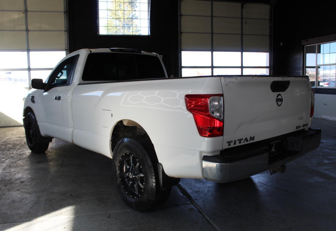 2017 NISSAN Titan