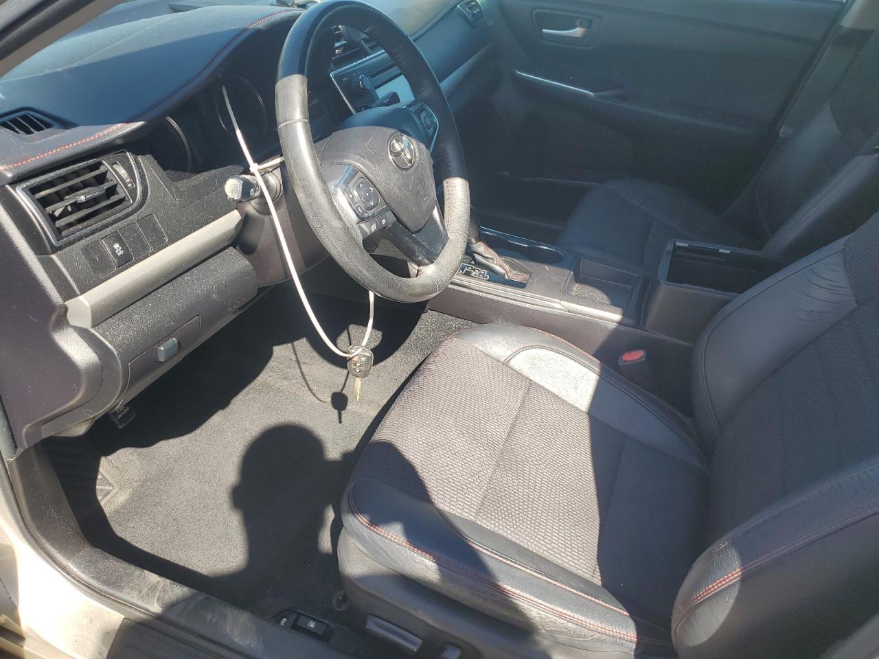 2016 TOYOTA CAMRY