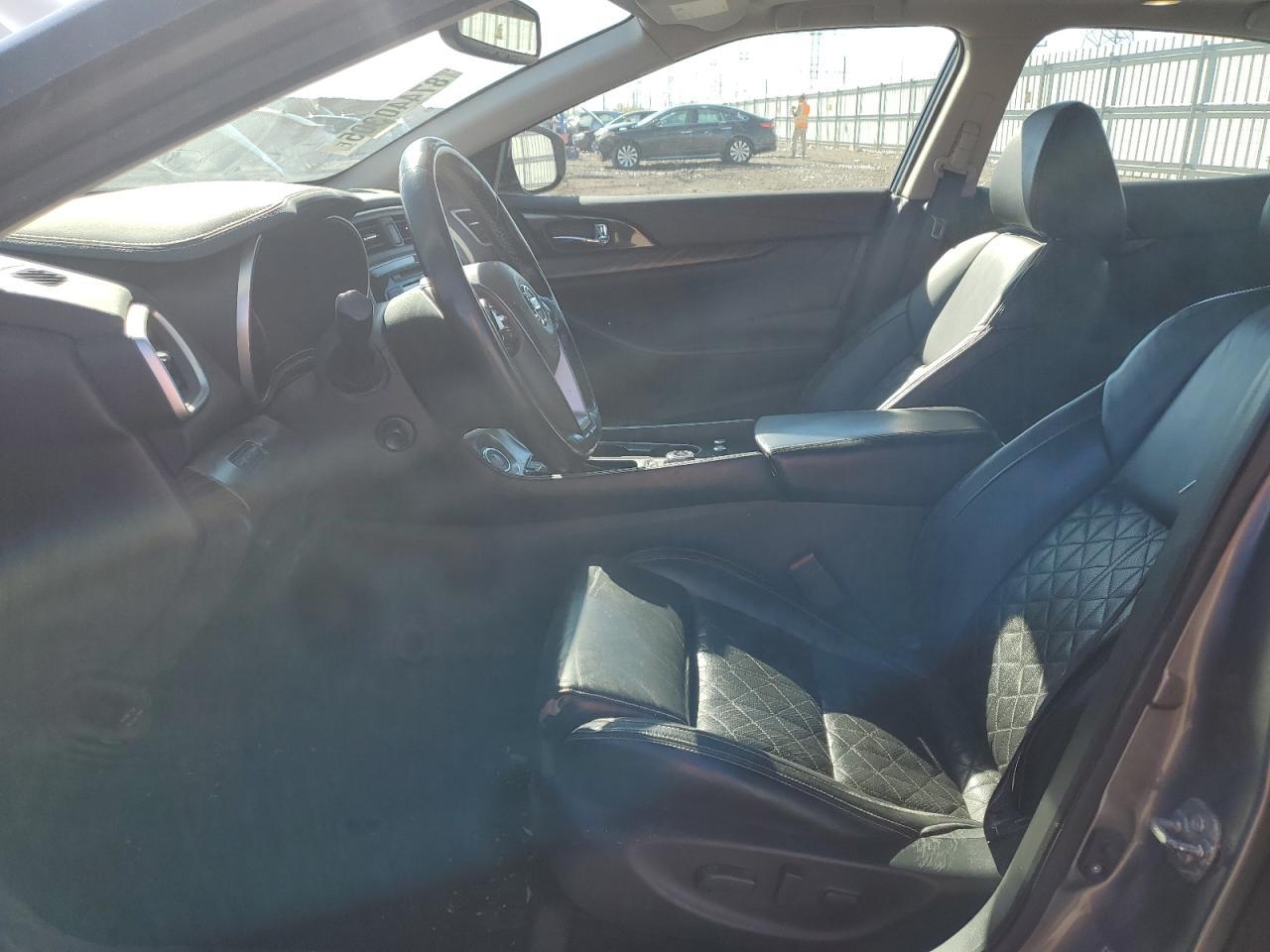 2016 NISSAN Maxima