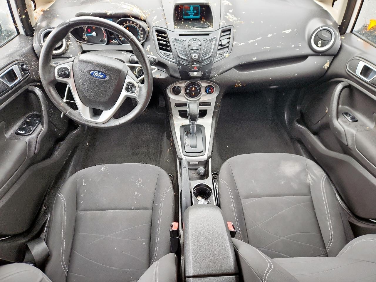 2016 FORD Fiesta