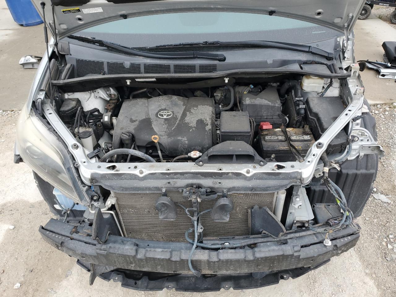 2019 TOYOTA SIENNA