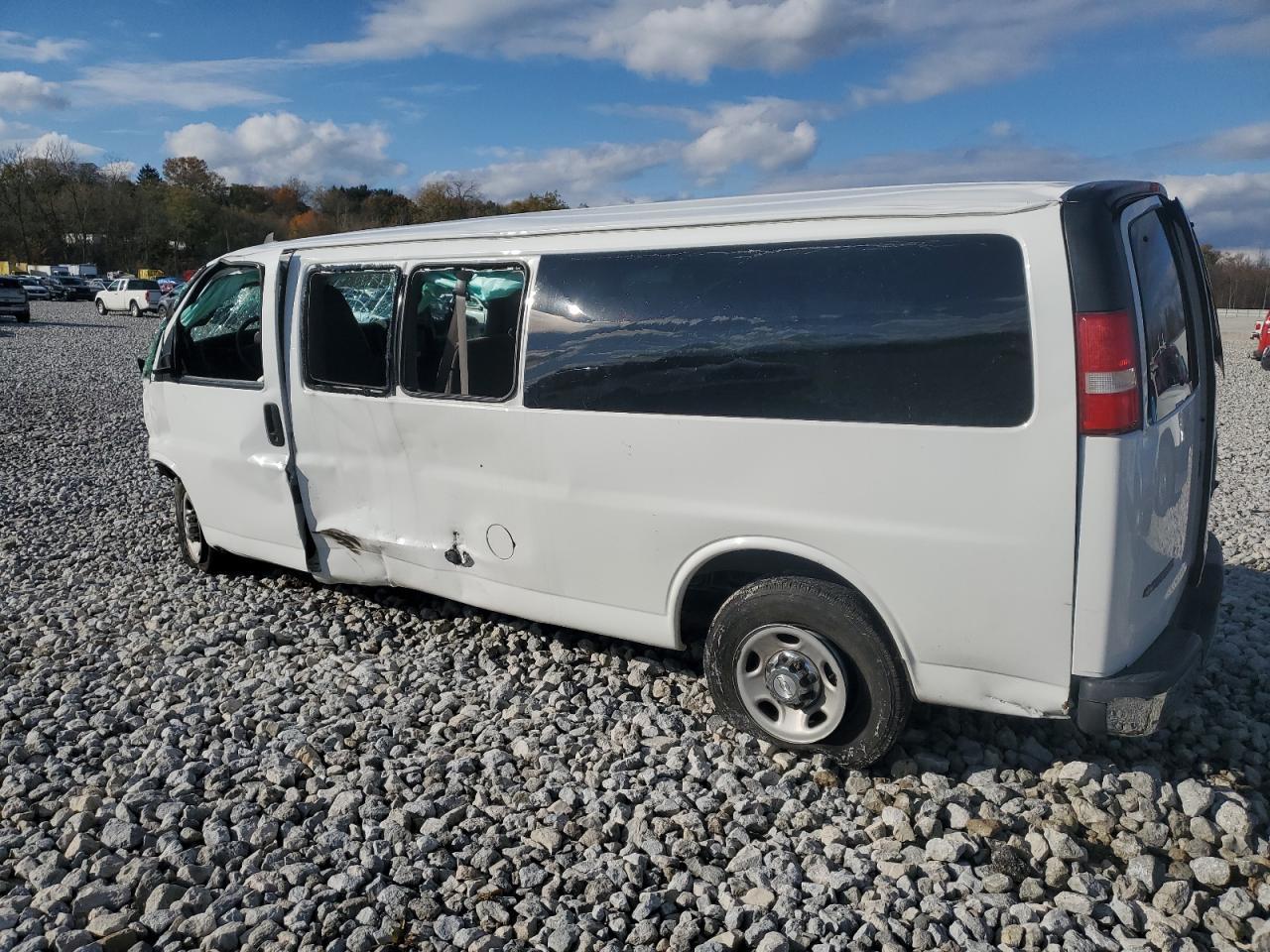 2017 CHEVROLET Express 3500
