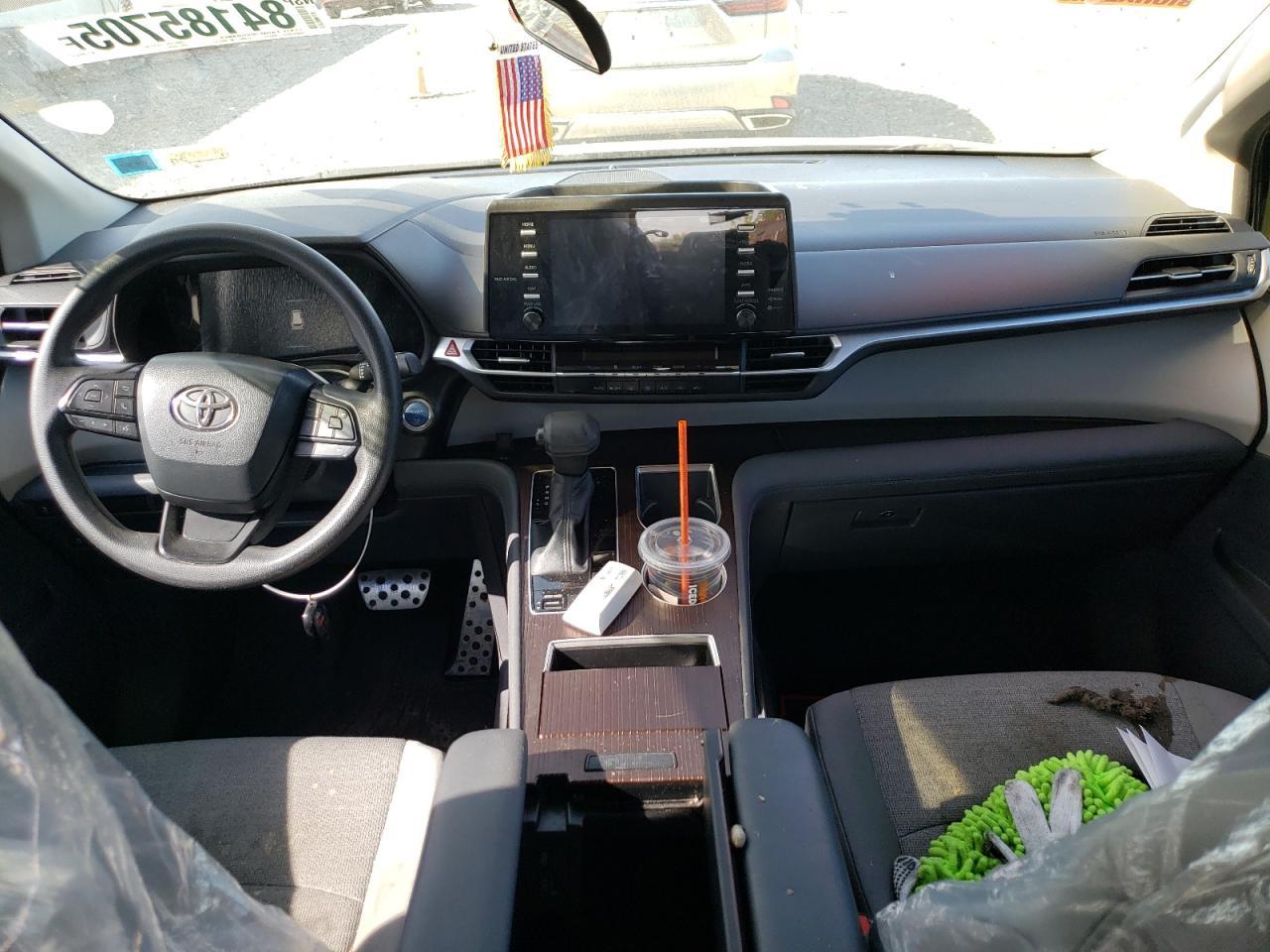2022 TOYOTA SIENNA