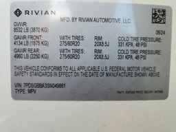 2025 RIVIAN R1s