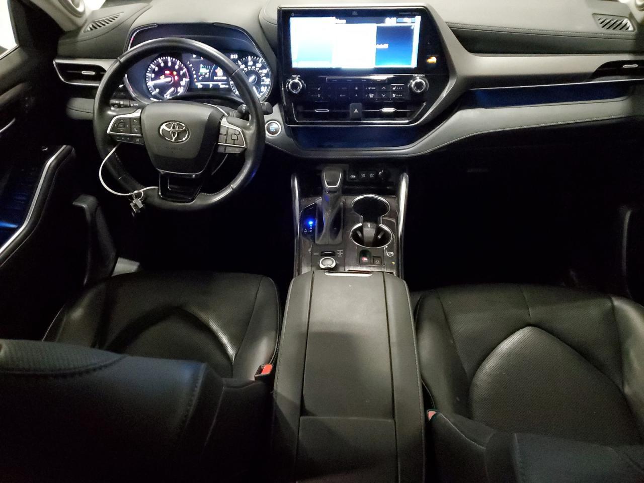 2021 TOYOTA HIGHLANDER