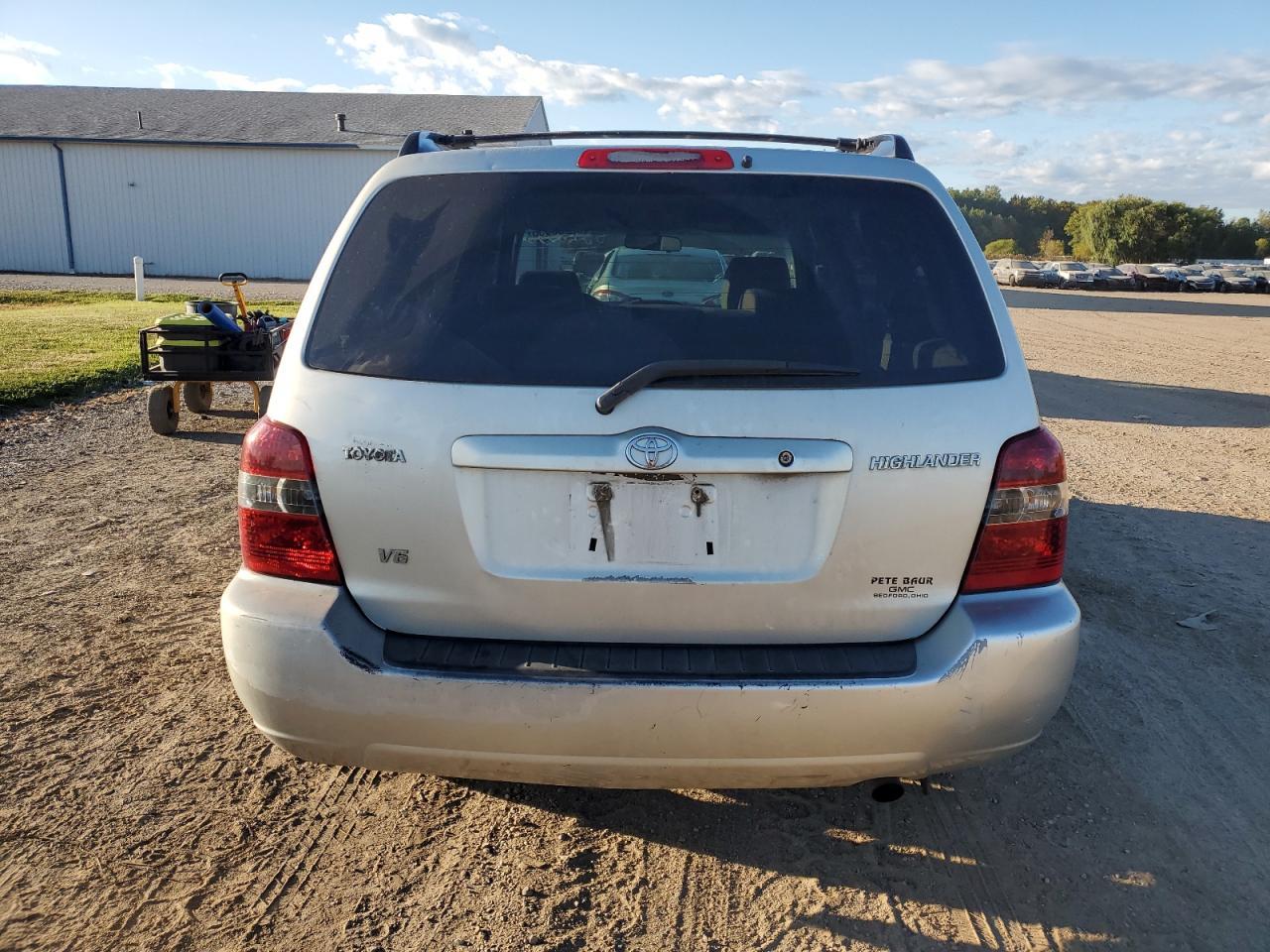 2004 TOYOTA HIGHLANDER