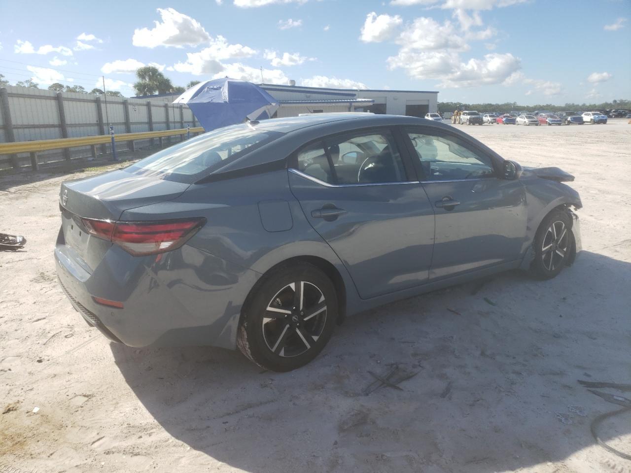 2025 NISSAN SENTRA
