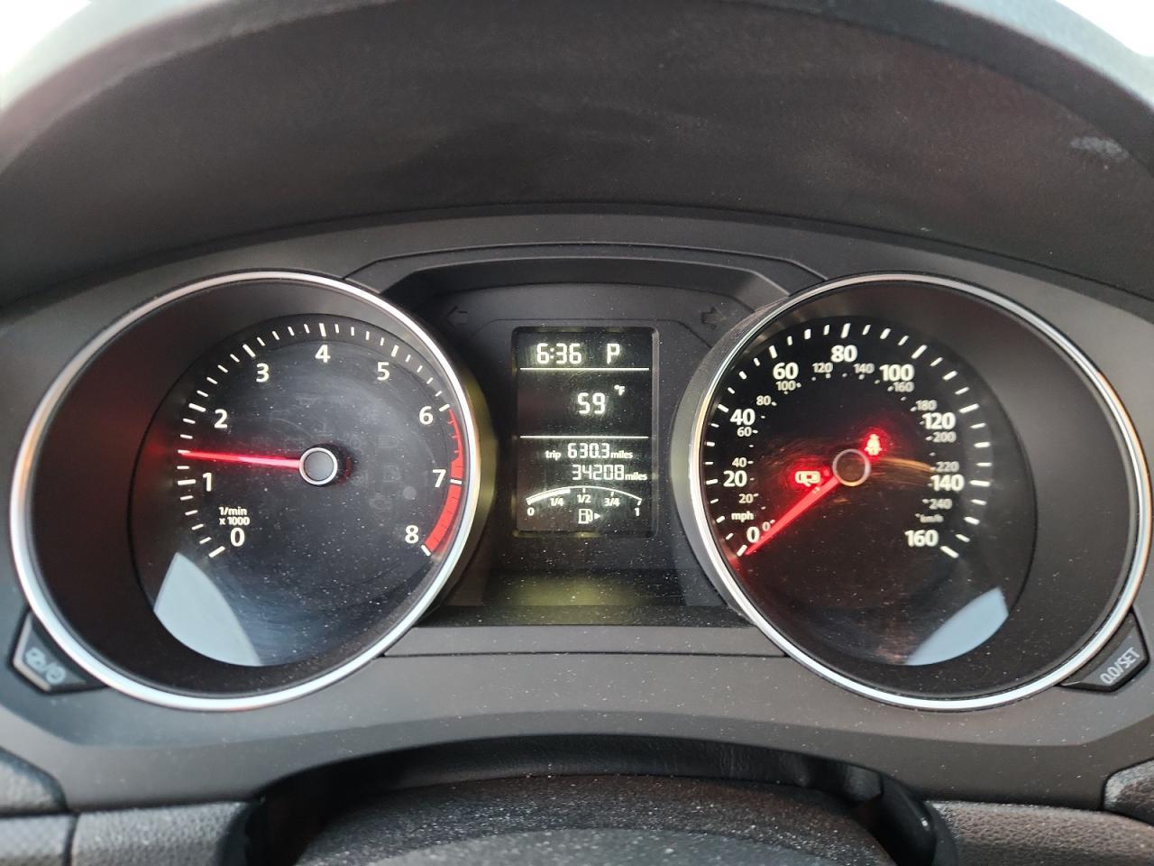 2016 VOLKSWAGEN JETTA