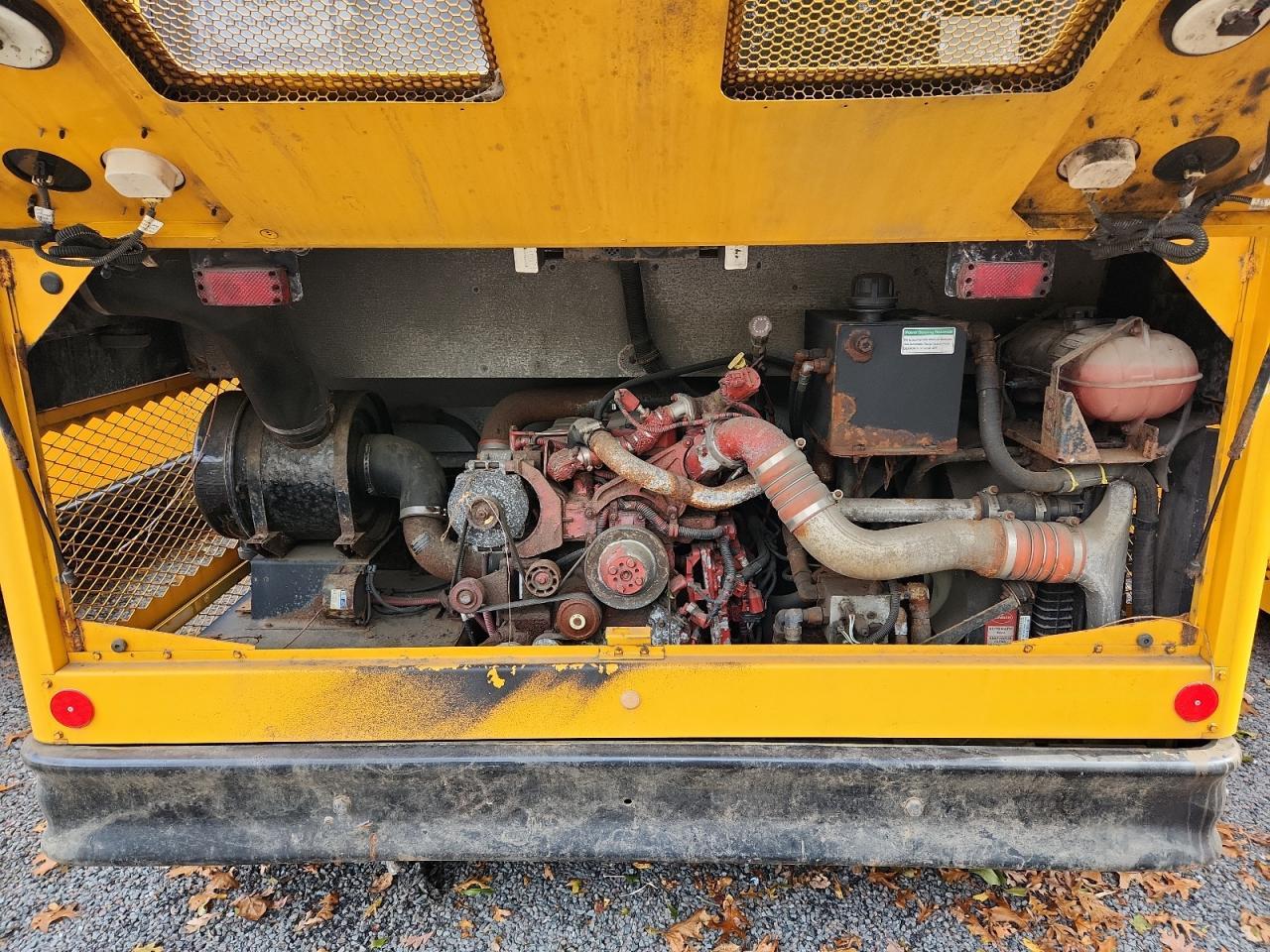 2012 THOMAS Saf-t-liner Hdx