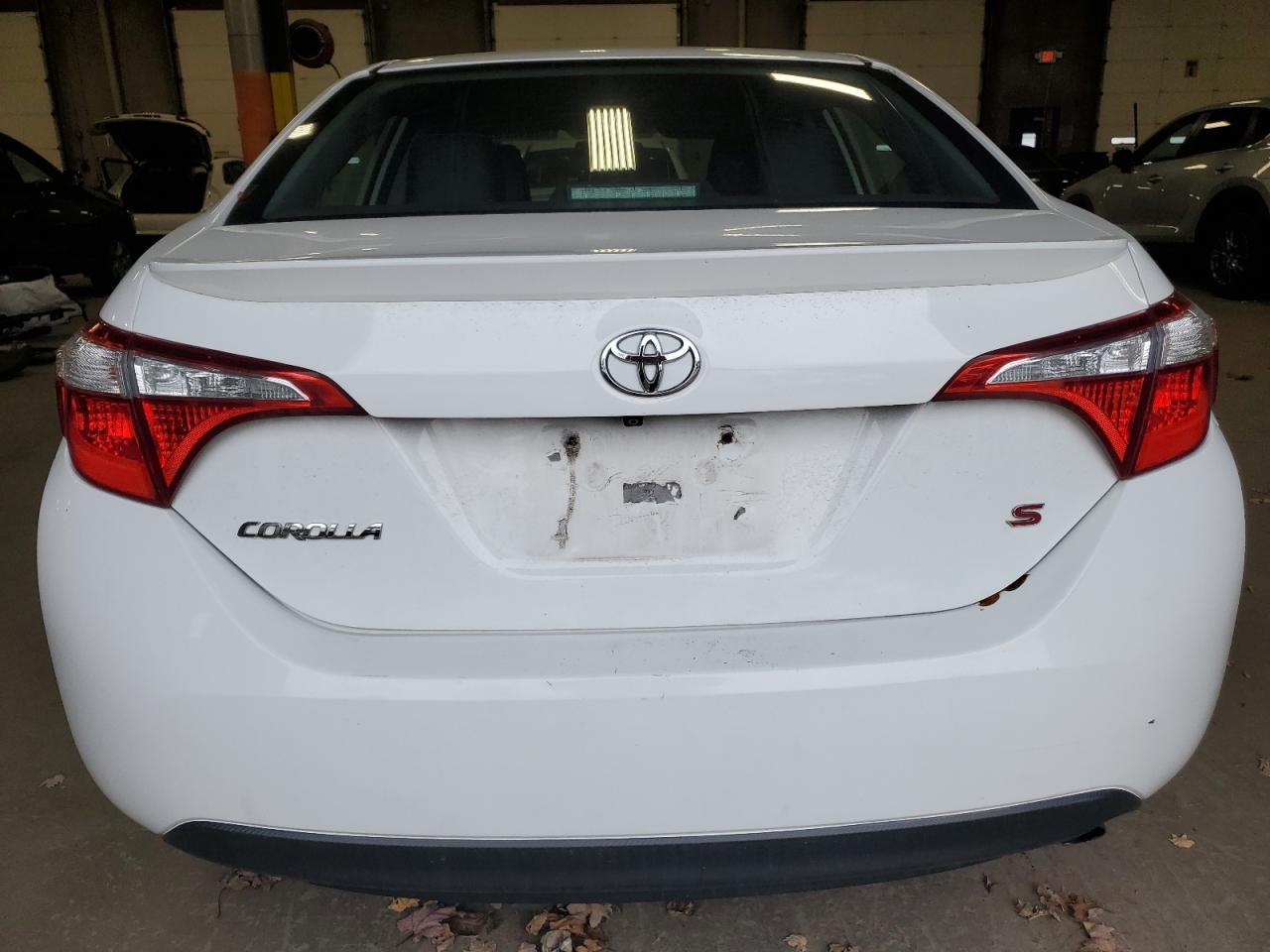 2015 TOYOTA COROLLA