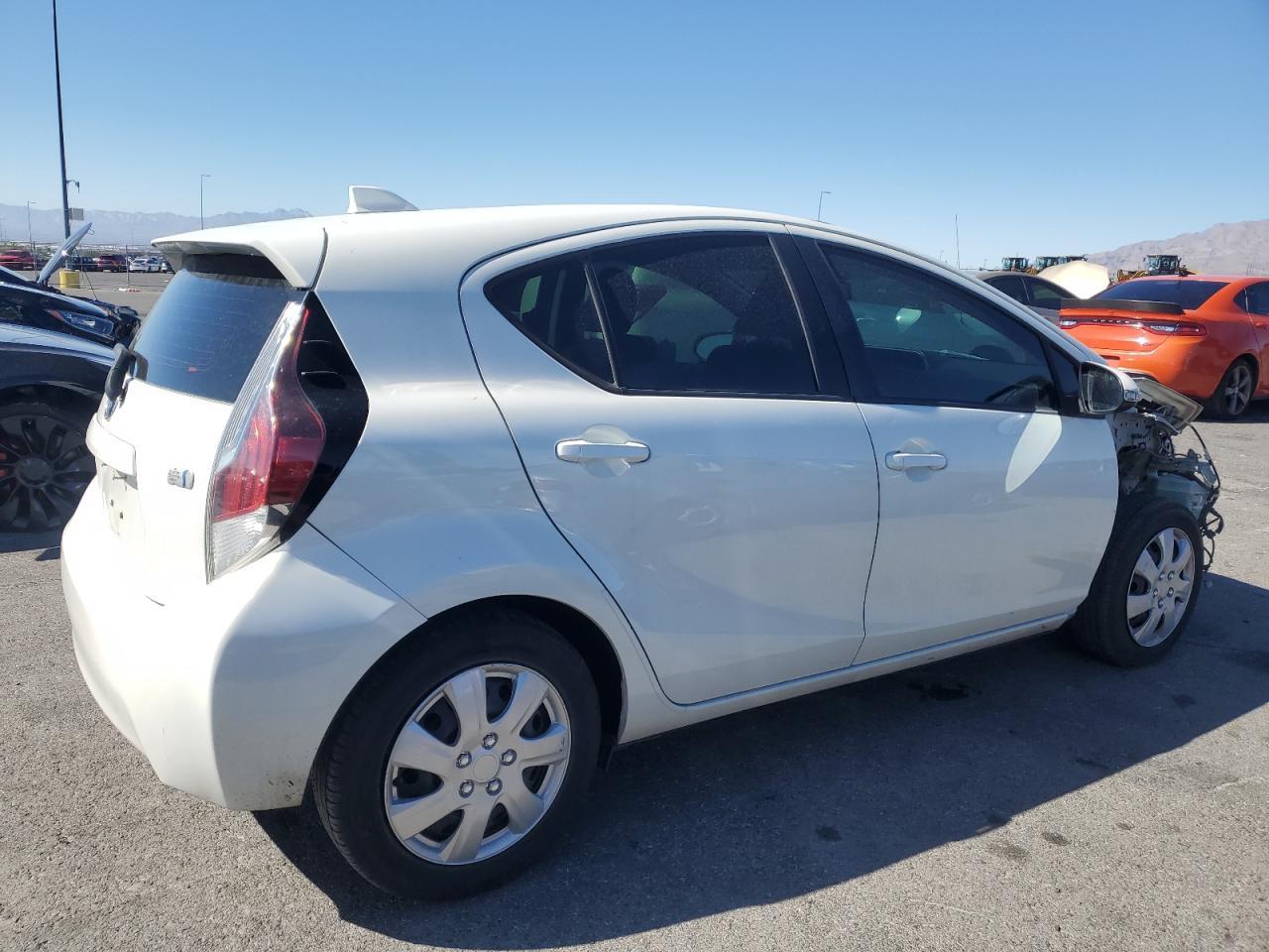 2015 TOYOTA Prius c