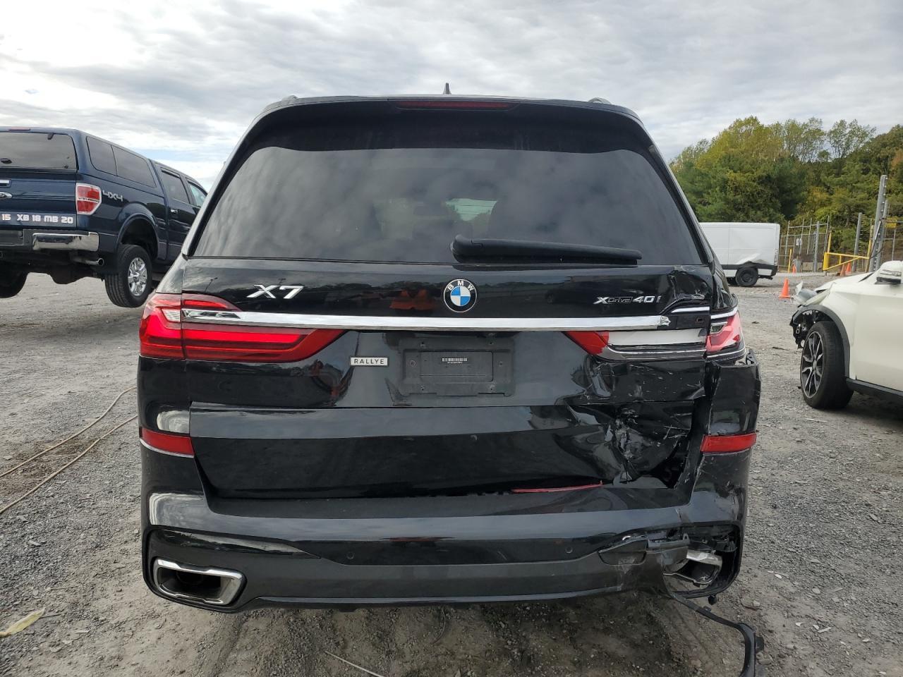 2021 BMW X7