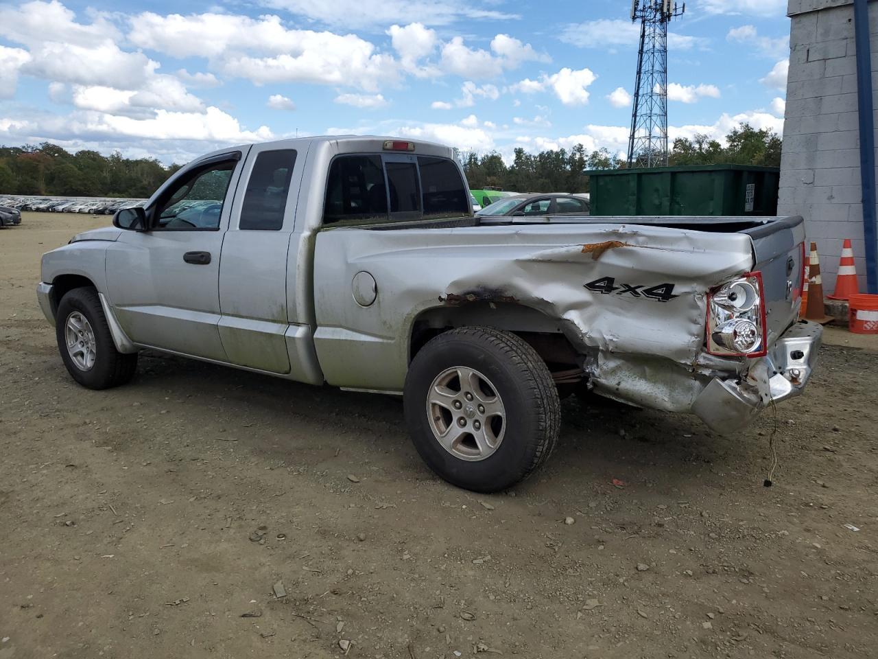 2006 DODGE Dakota