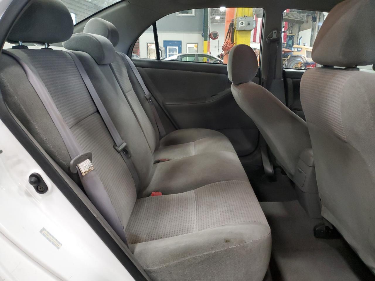 2005 TOYOTA COROLLA