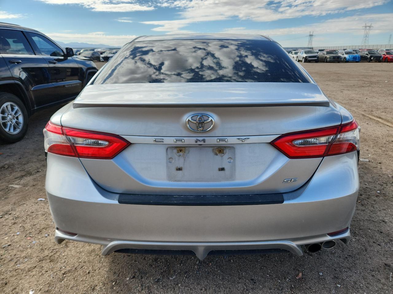 2018 TOYOTA CAMRY