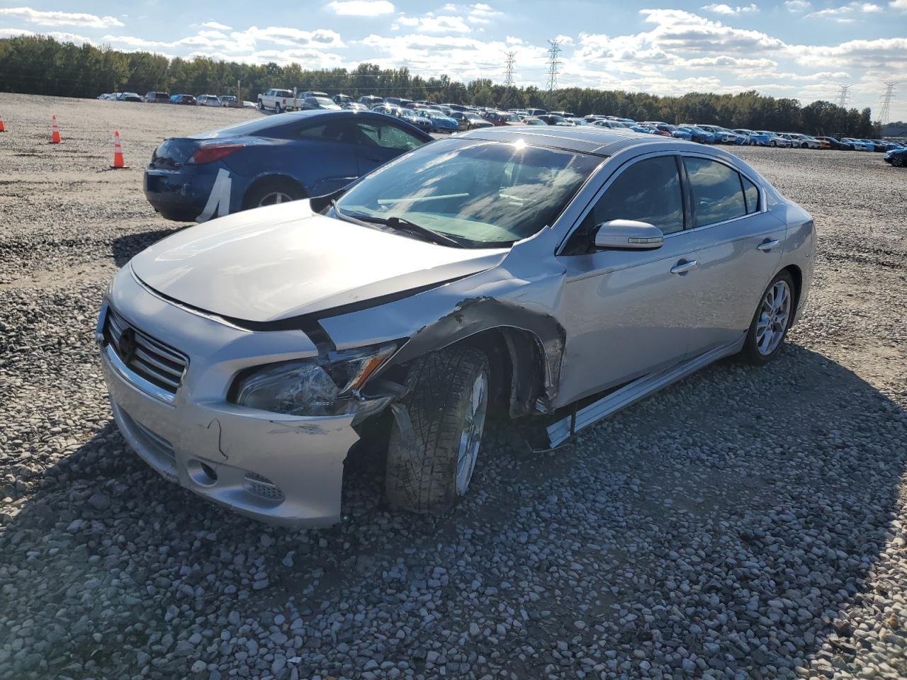 2013 NISSAN Maxima