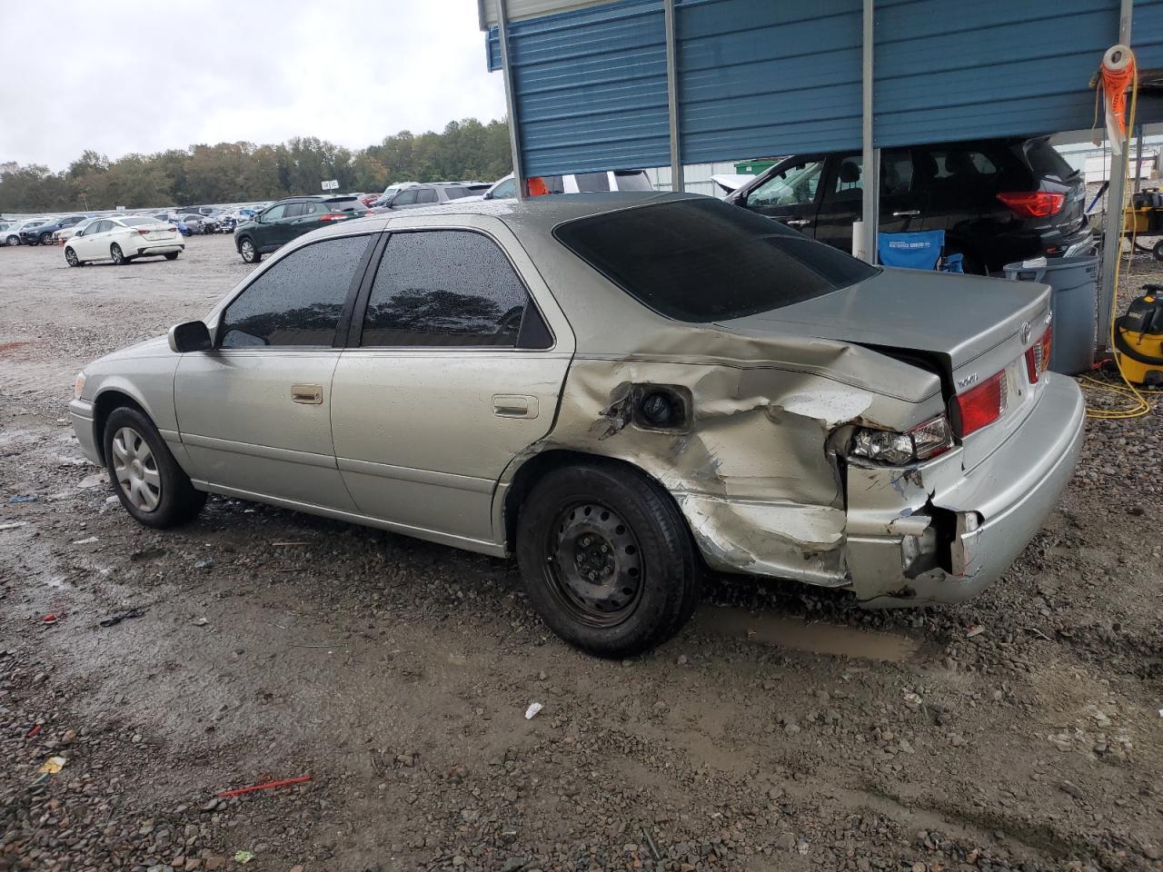 2001 TOYOTA CAMRY