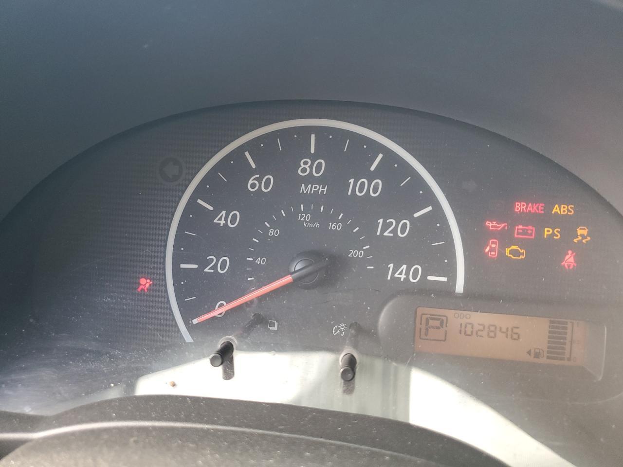 2013 NISSAN VERSA