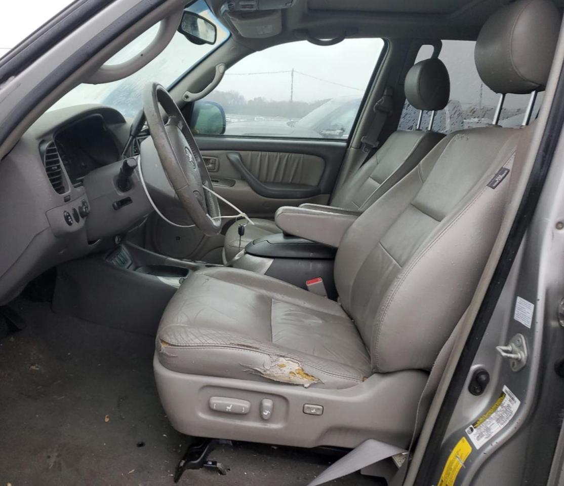 2006 TOYOTA Sequoia