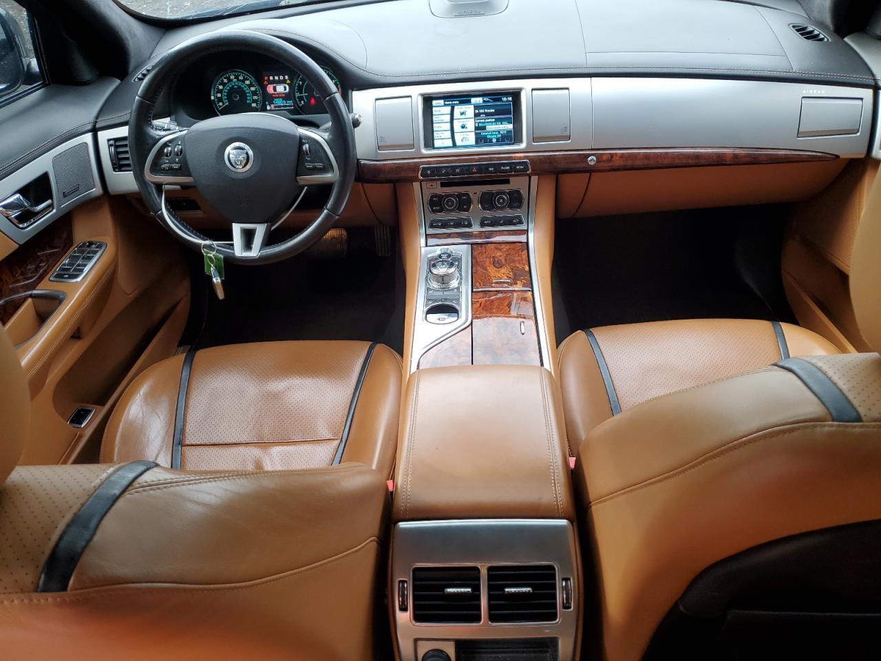 2013 JAGUAR XF