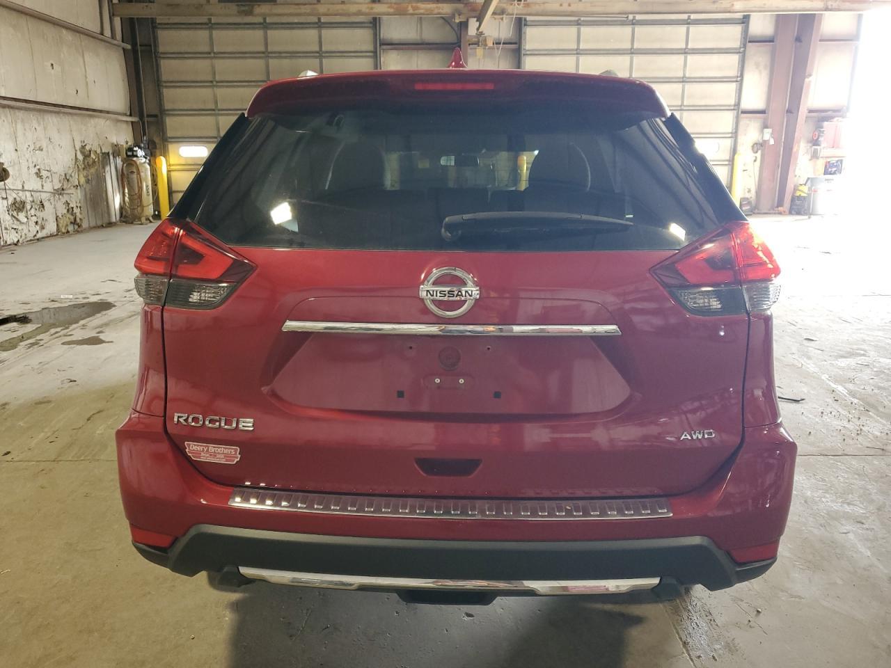 2017 NISSAN ROGUE