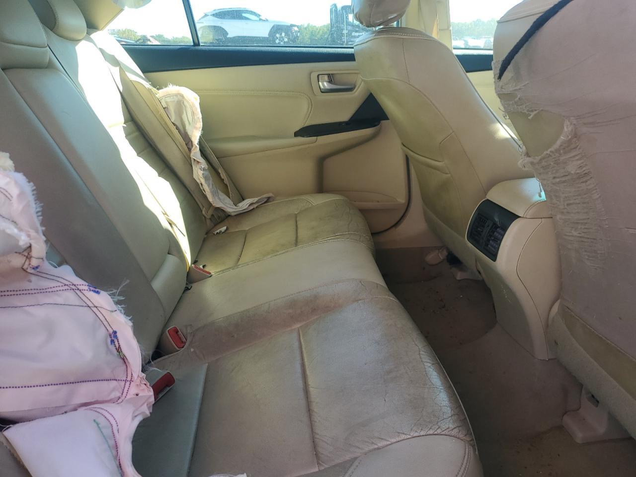 2016 TOYOTA CAMRY