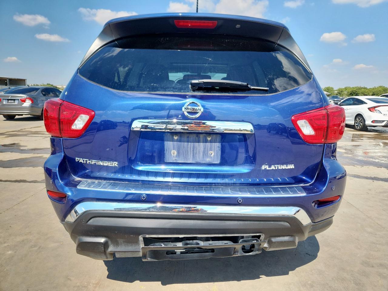 2017 NISSAN PATHFINDER