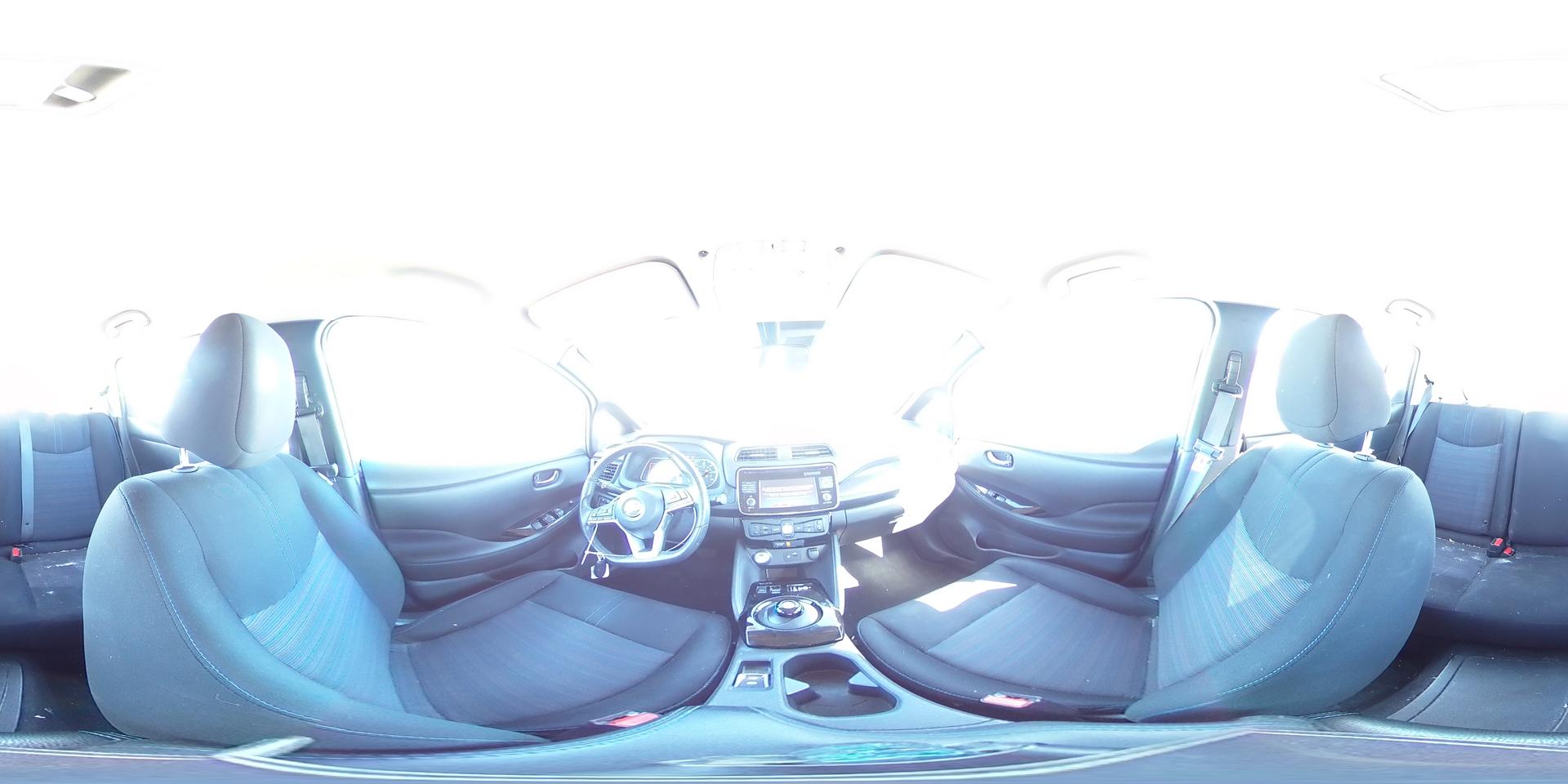 2018 NISSAN LEAF