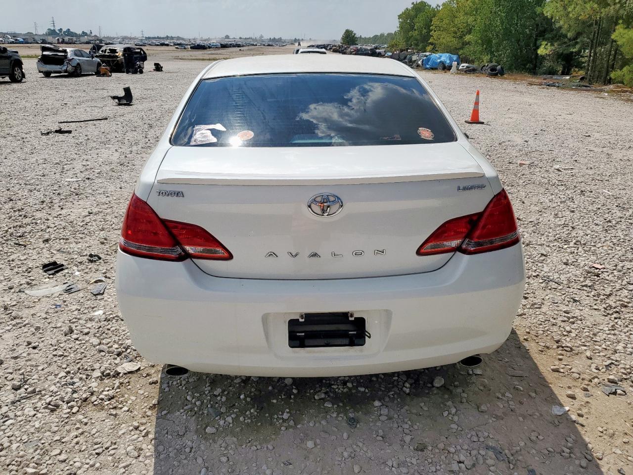2007 TOYOTA Avalon
