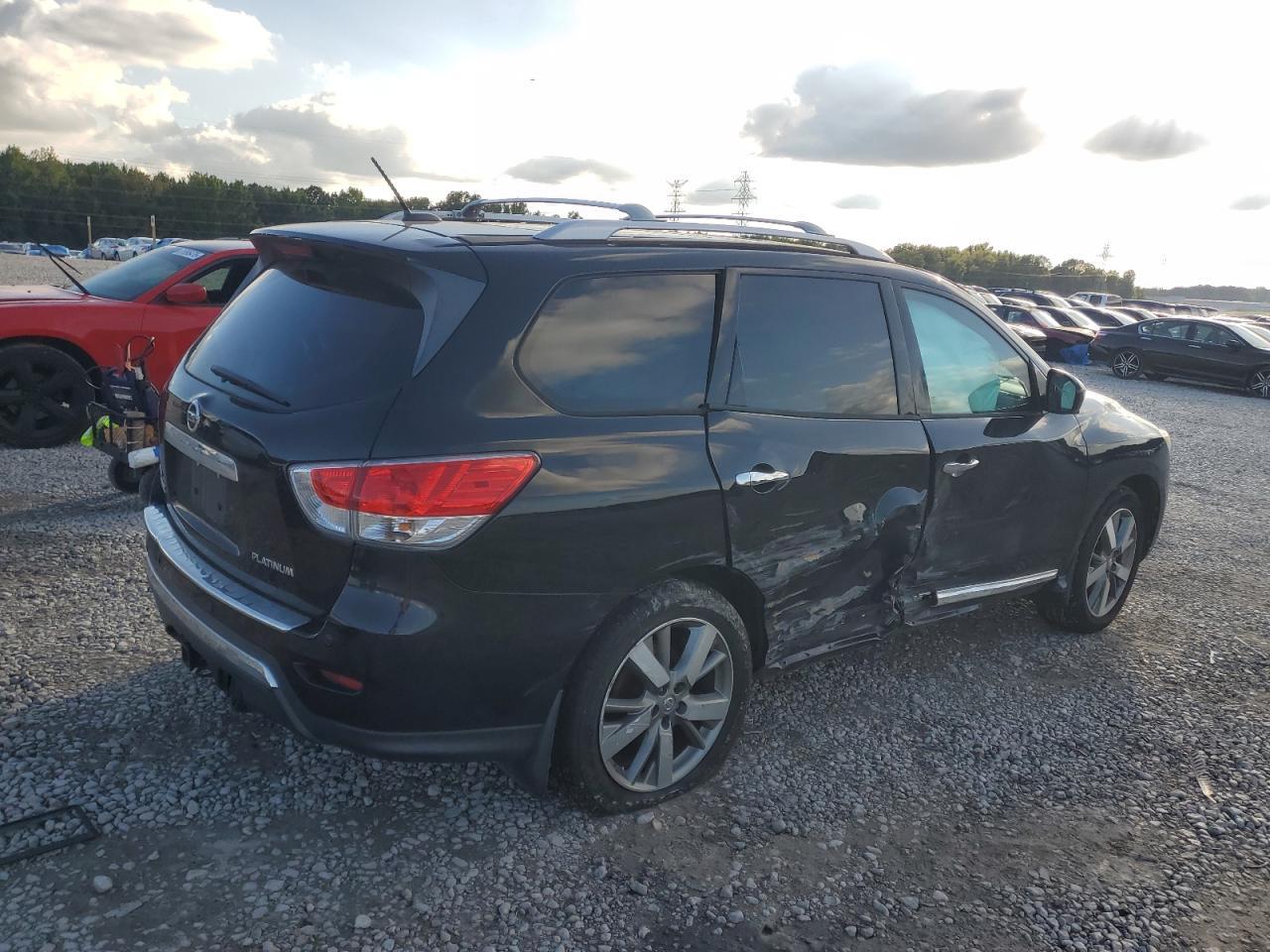 2015 NISSAN PATHFINDER