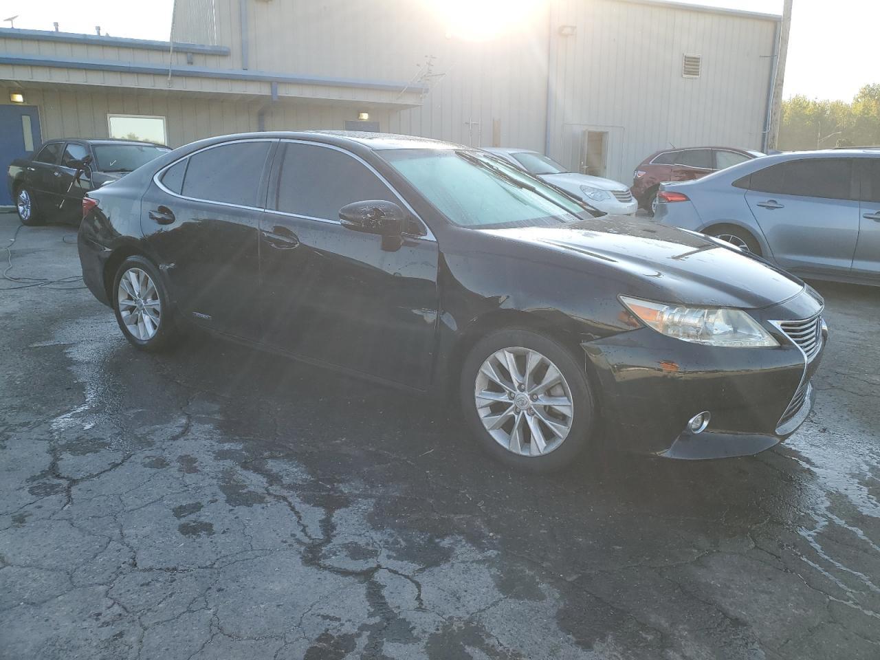 2014 LEXUS Es