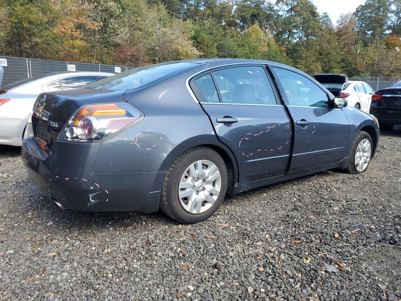 2010 NISSAN ALTIMA