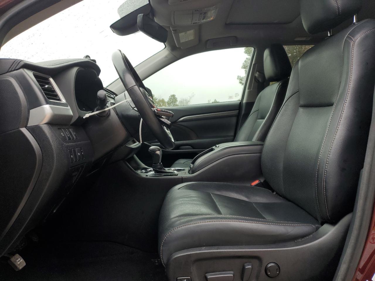 2017 TOYOTA HIGHLANDER