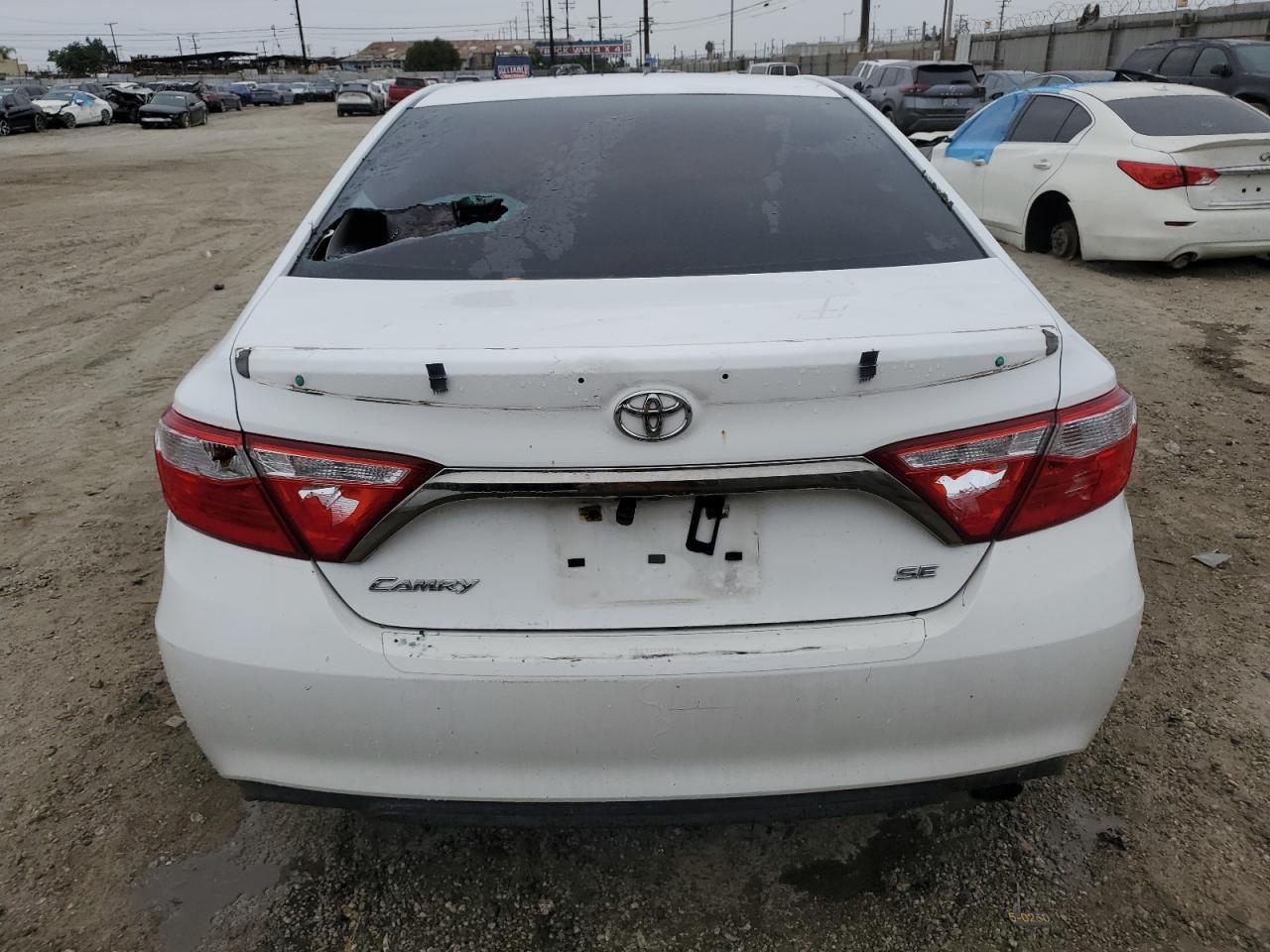 2016 TOYOTA CAMRY