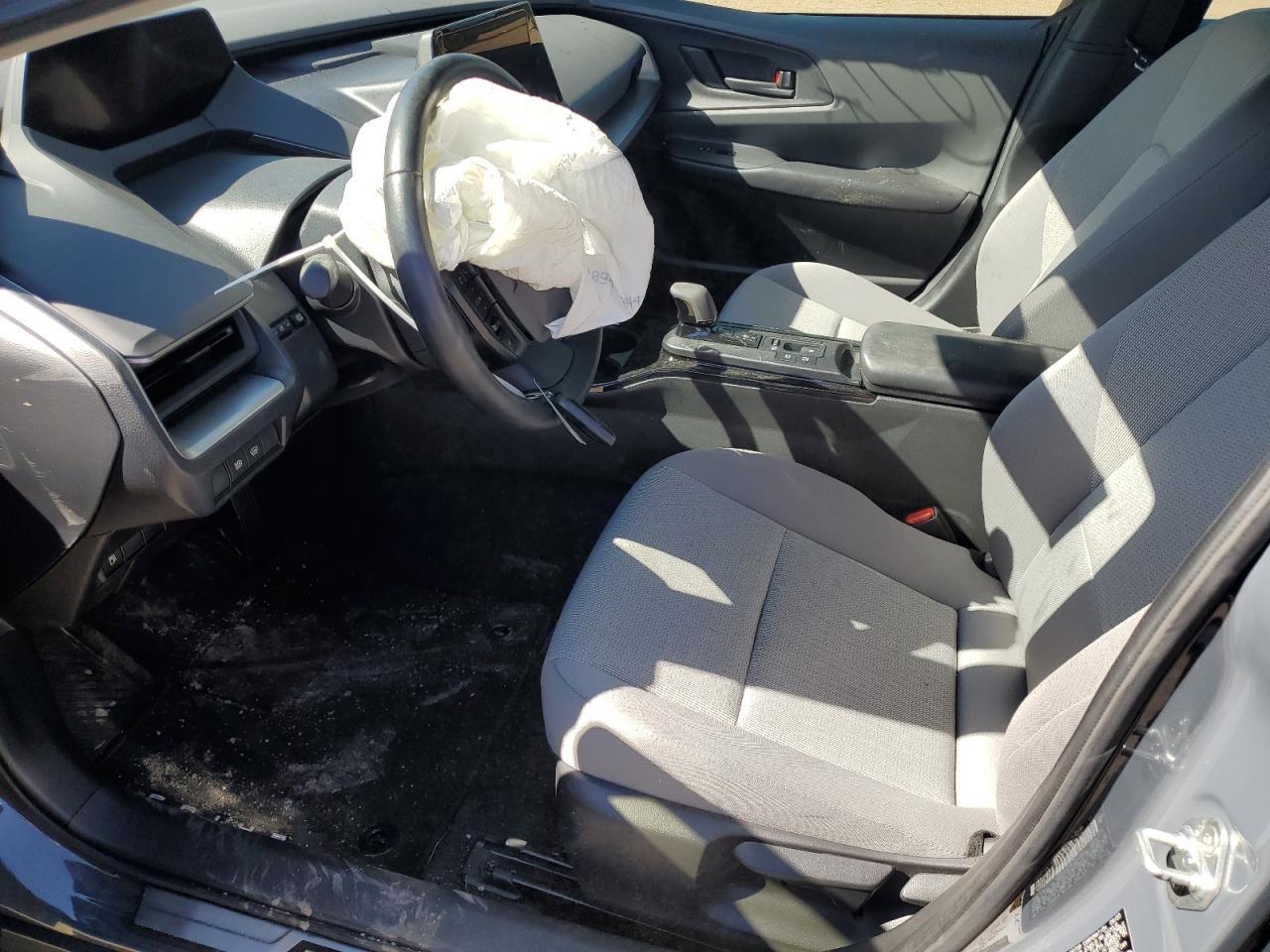 2024 TOYOTA PRIUS