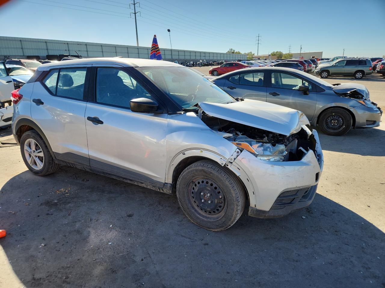 2020 NISSAN KICKS