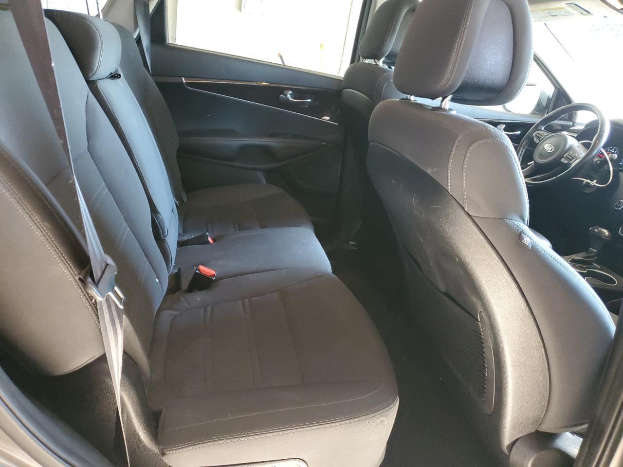2016 KIA SORENTO