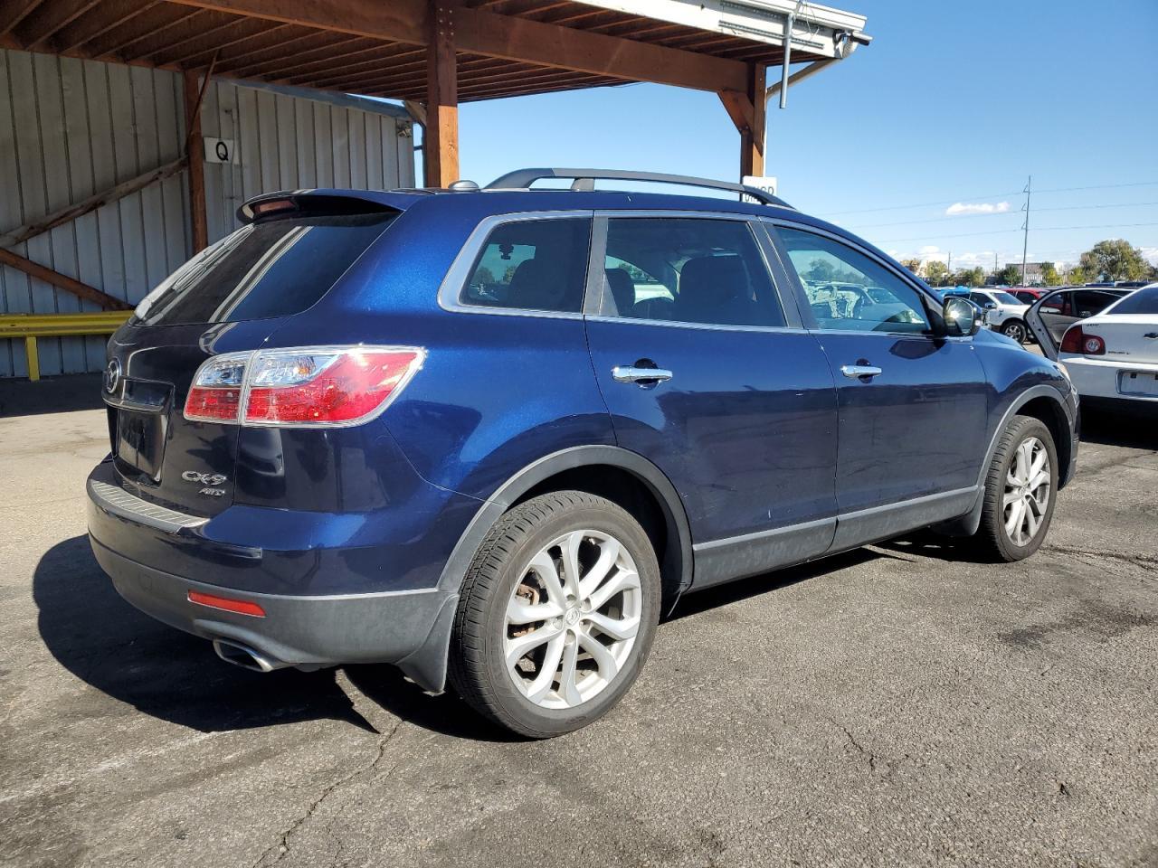 2011 MAZDA CX-9