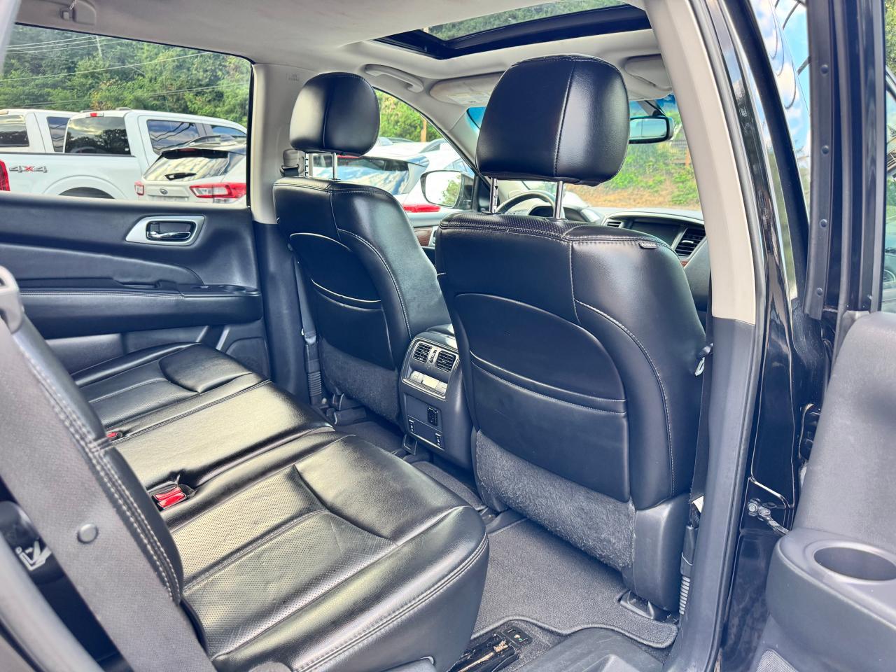 2017 NISSAN PATHFINDER