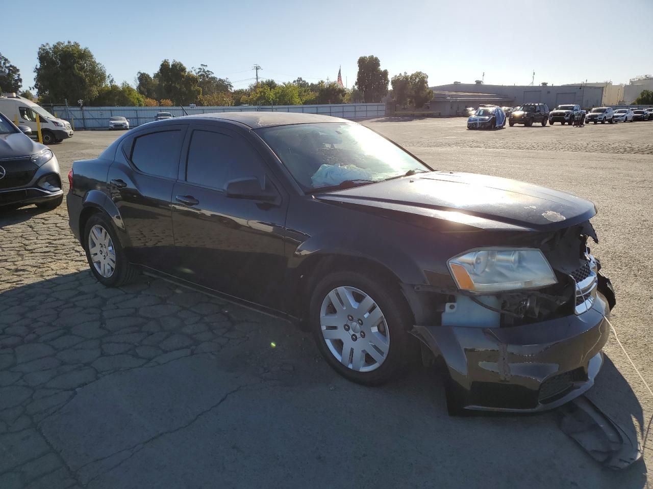 2011 DODGE Avenger
