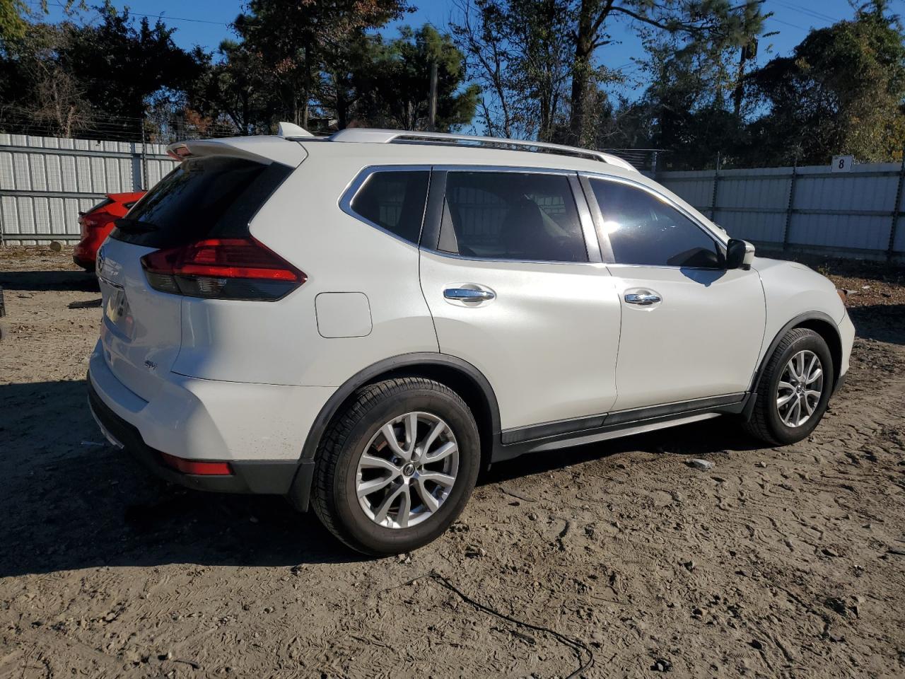 2017 NISSAN ROGUE