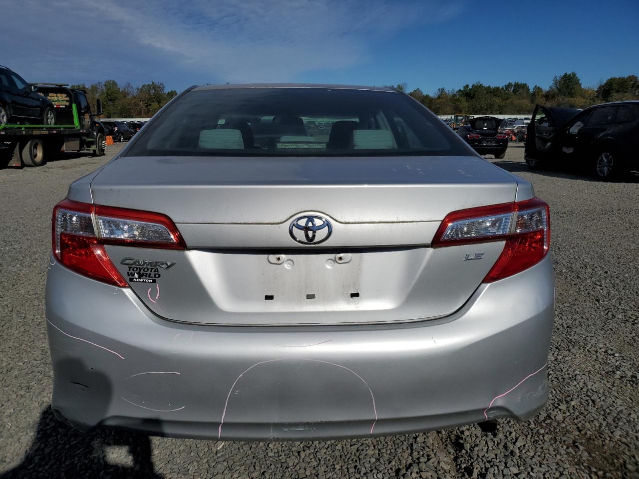 2014 TOYOTA CAMRY