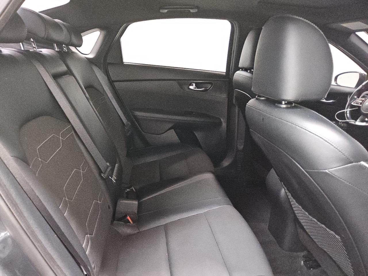 2023 KIA FORTE