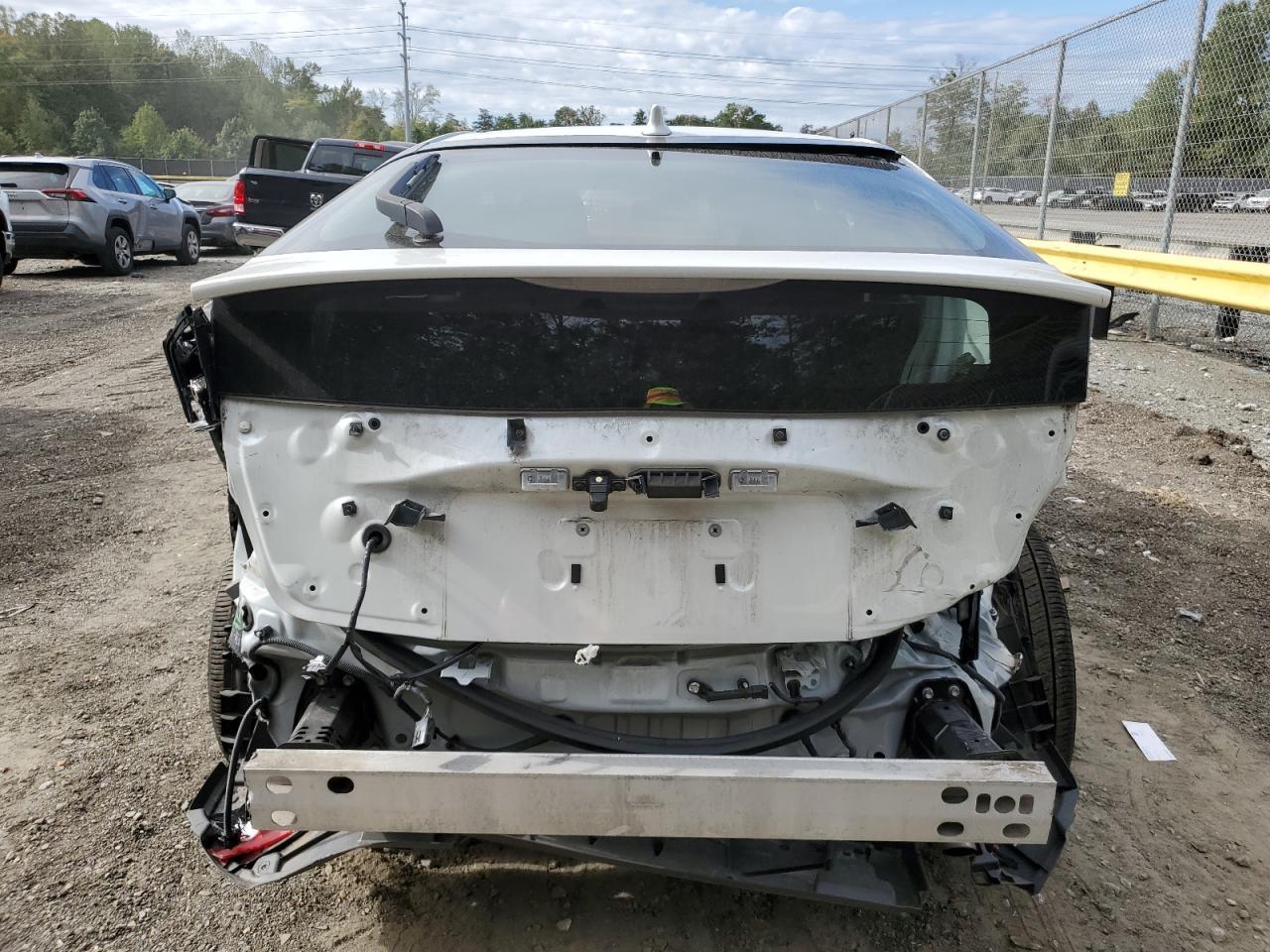 2022 TOYOTA PRIUS