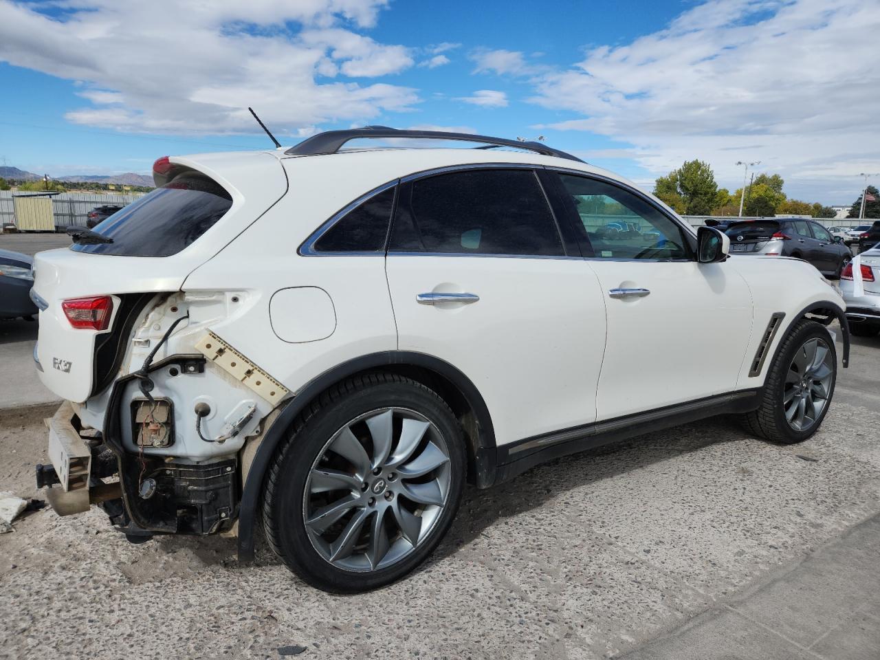2013 INFINITI FX37