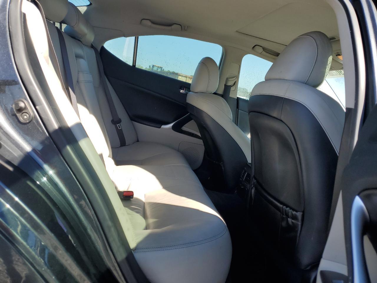 2009 LEXUS Is