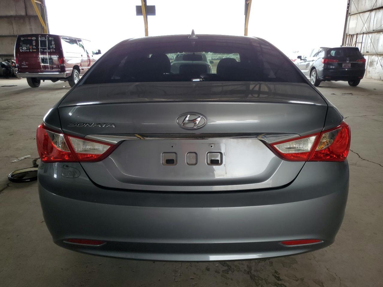 2011 HYUNDAI SONATA